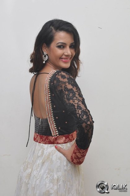 Diksha-Panth-at-Gopala-Gopala-Movie-Audio-Launch